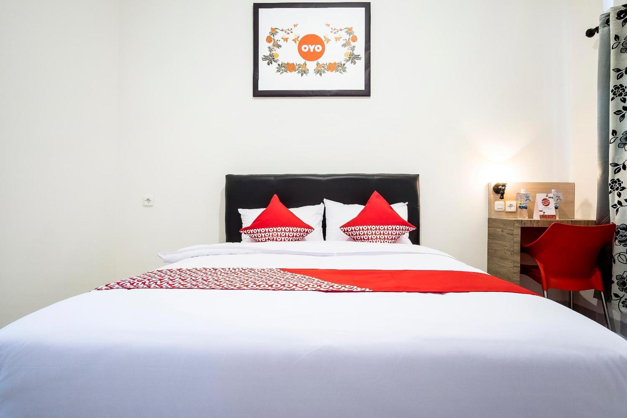 Super Oyo Capital O 873 Kamani Homestay Syariah Medan Buitenkant foto