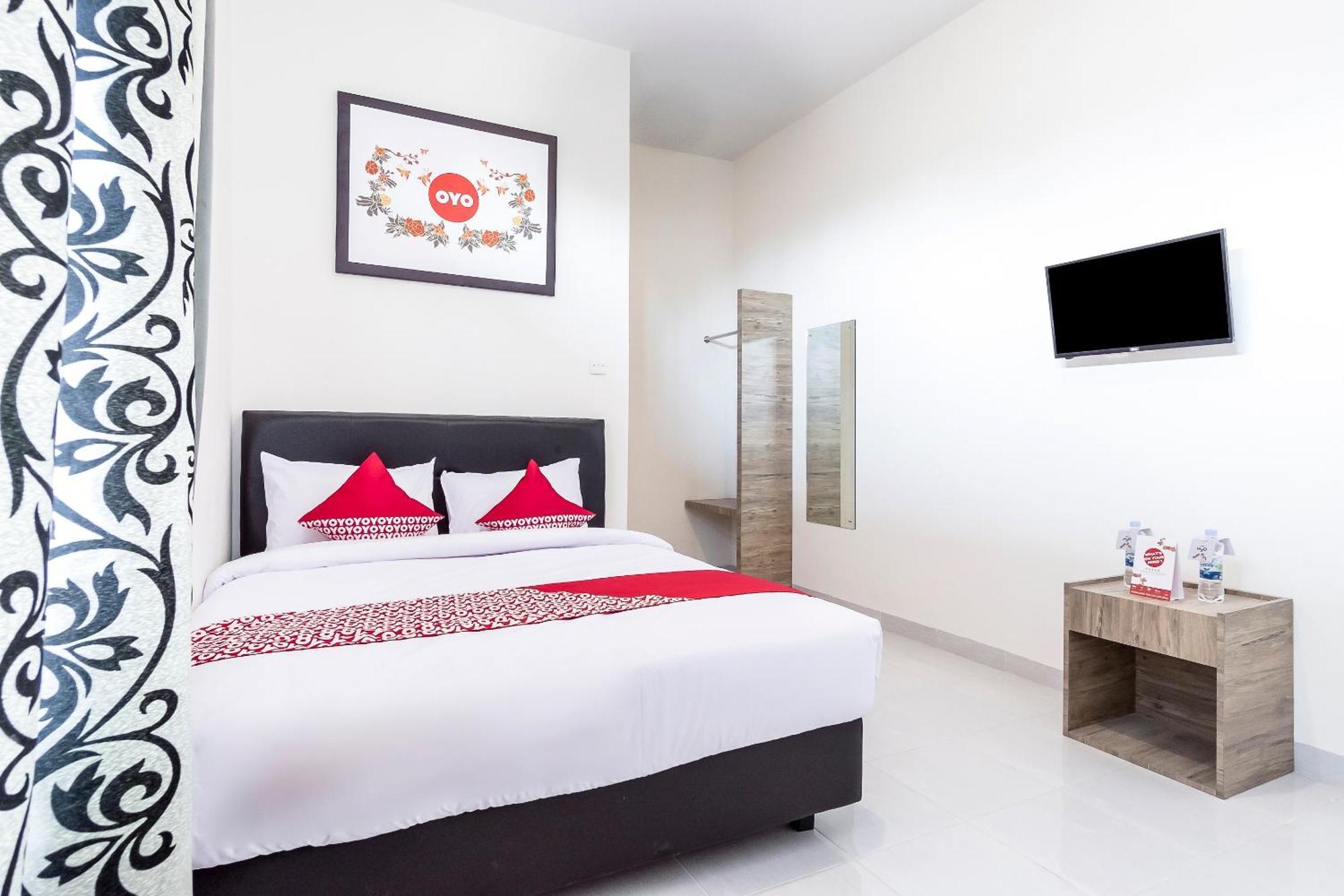 Super Oyo Capital O 873 Kamani Homestay Syariah Medan Buitenkant foto