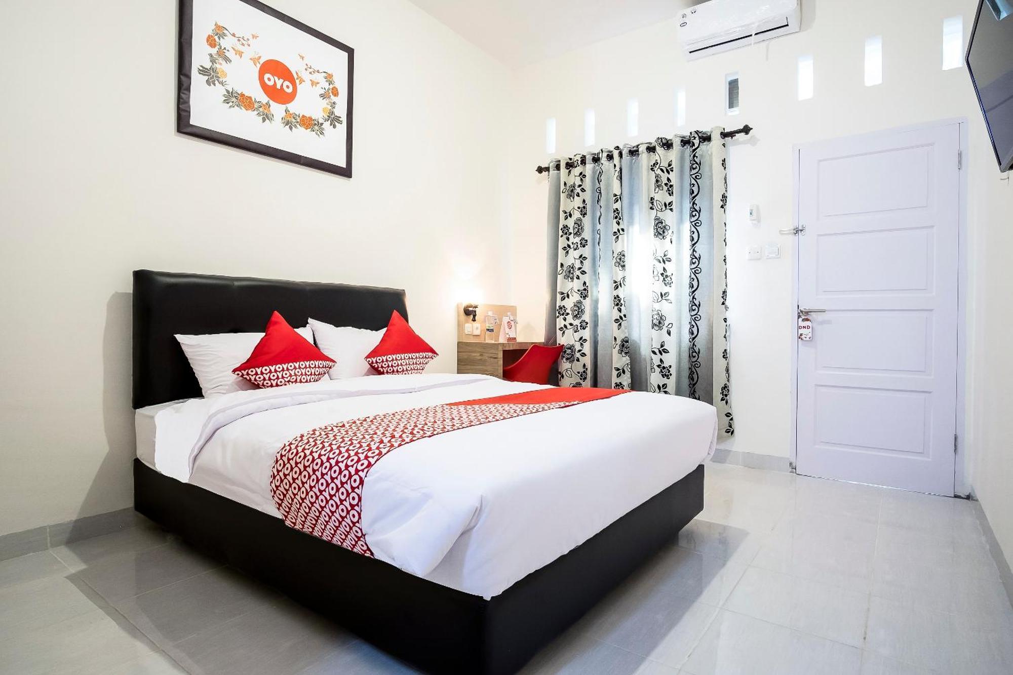 Super Oyo Capital O 873 Kamani Homestay Syariah Medan Buitenkant foto